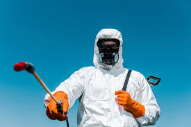 Best Lawn Pest Control  in Gibraltar, MI